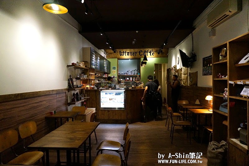 台中太平巫師咖啡館